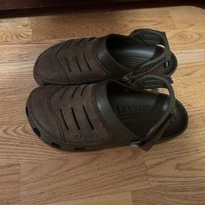 Men’s Yukon Vista Crocs size 7